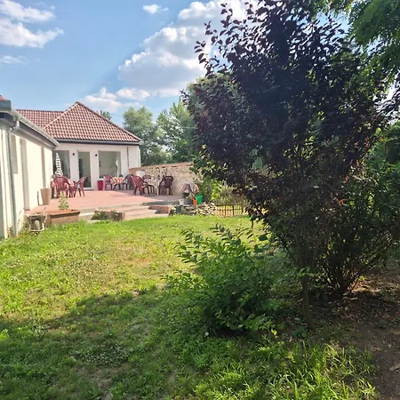 La Casa Vendeghaz *
